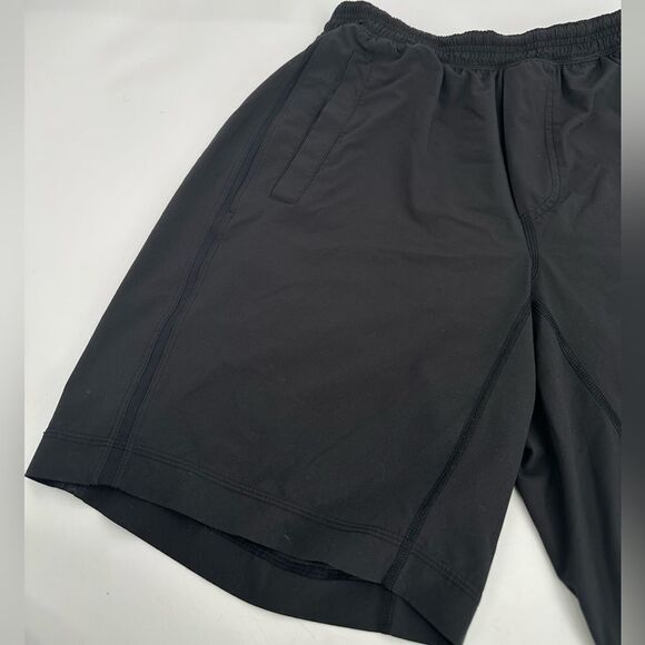 Lululemon Black Men’s Response Short Lined Size Medium? 9.5” Inseam - Picture 3 of 8